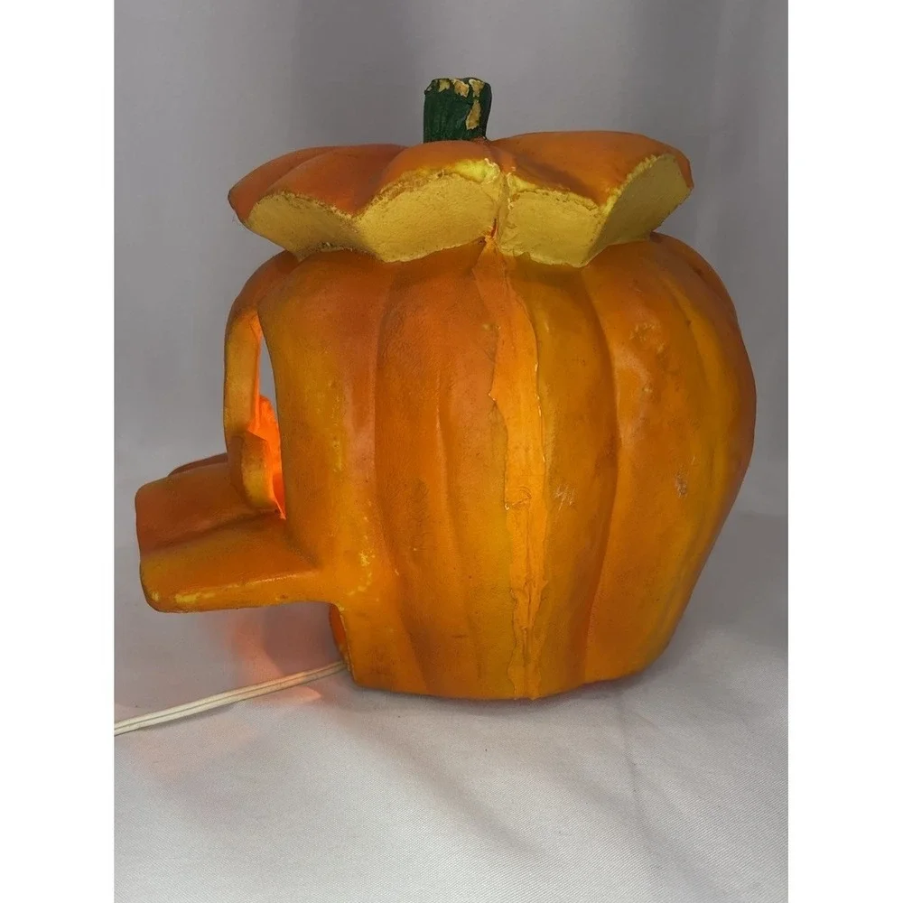 LTrendmasters 1996 Disney Light Up Halloween Head Donald Duck Hard Foam Mickey